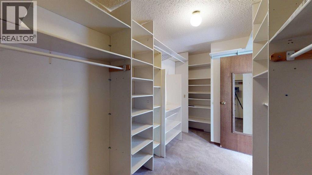 400 Silin Forest Road, Fort McMurray