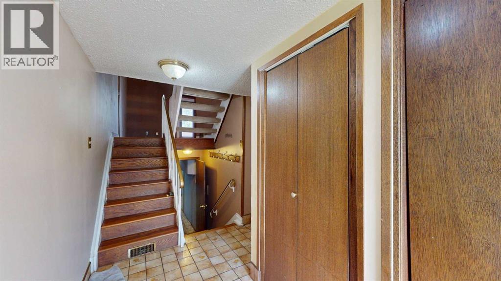 400 Silin Forest Road, Fort McMurray