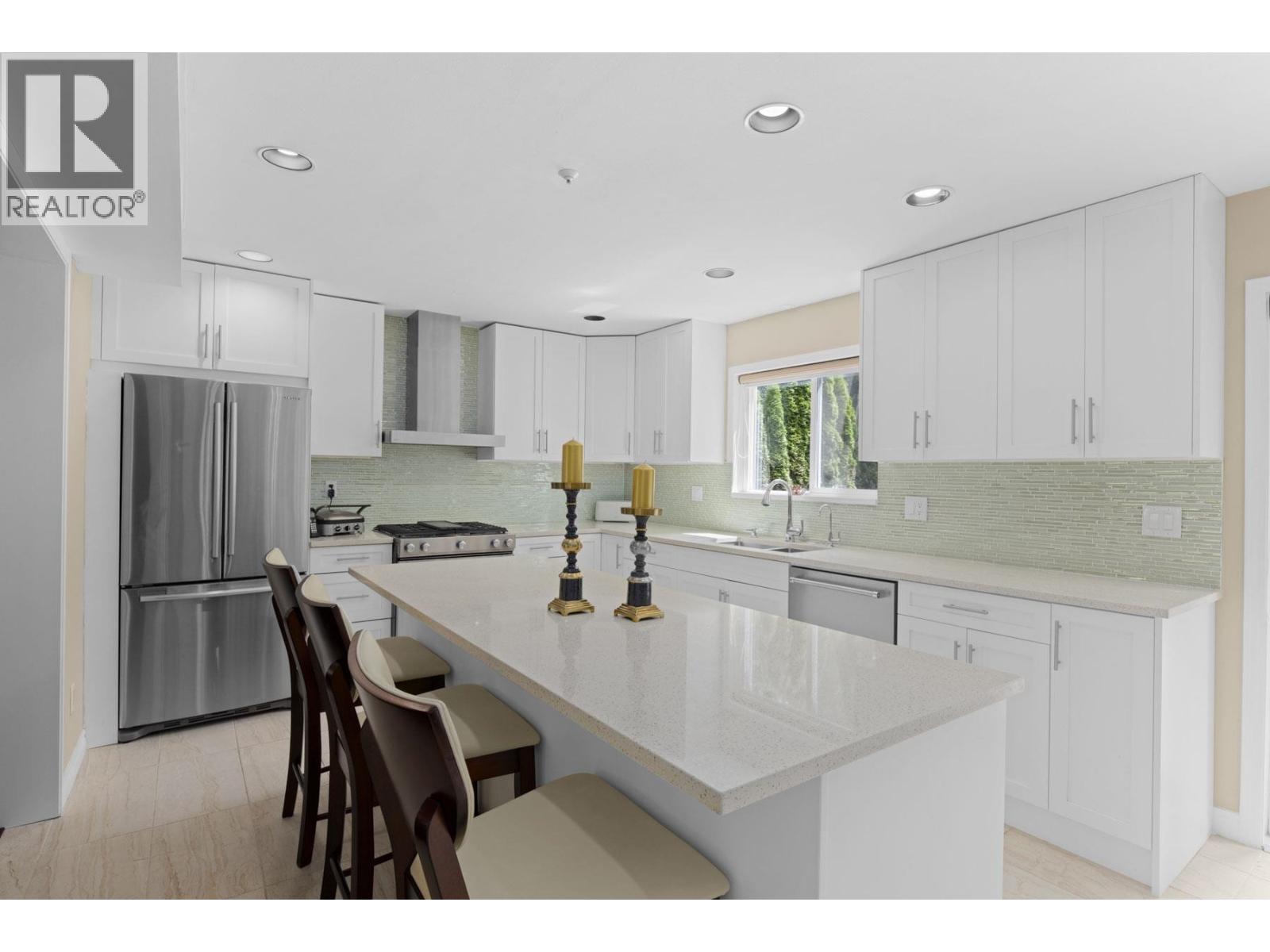 1426 FULTON AVENUE, West Vancouver