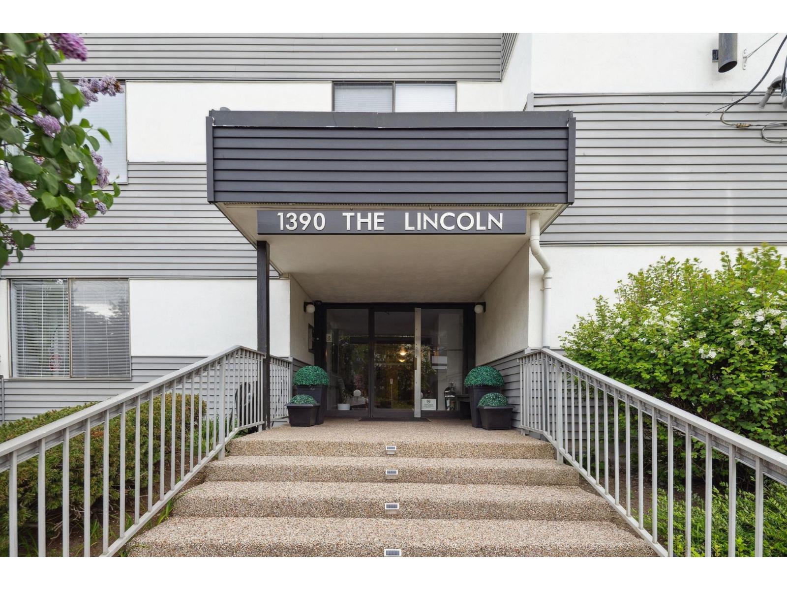 302 1390 MERKLIN STREET, White Rock