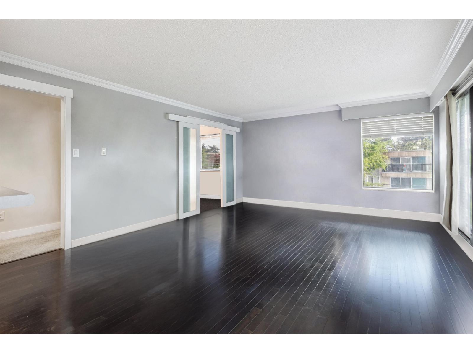 302 1390 MERKLIN STREET, White Rock