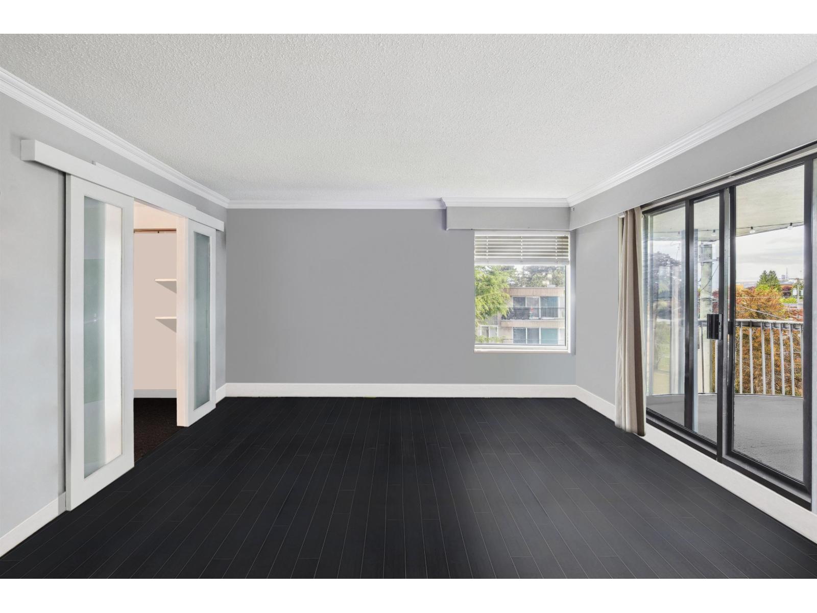302 1390 MERKLIN STREET, White Rock