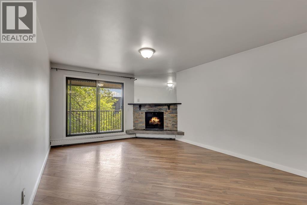 Single Family House for Sale in  C  Street NW Varsity Calgary 