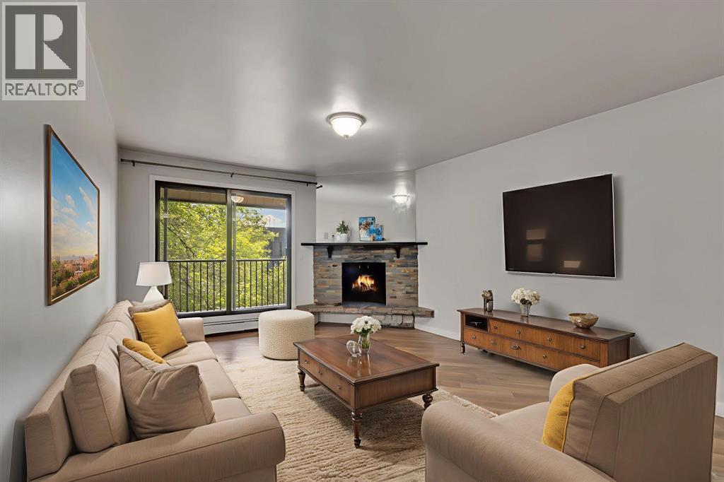 Single Family House for Sale in  C  Street NW Varsity Calgary 