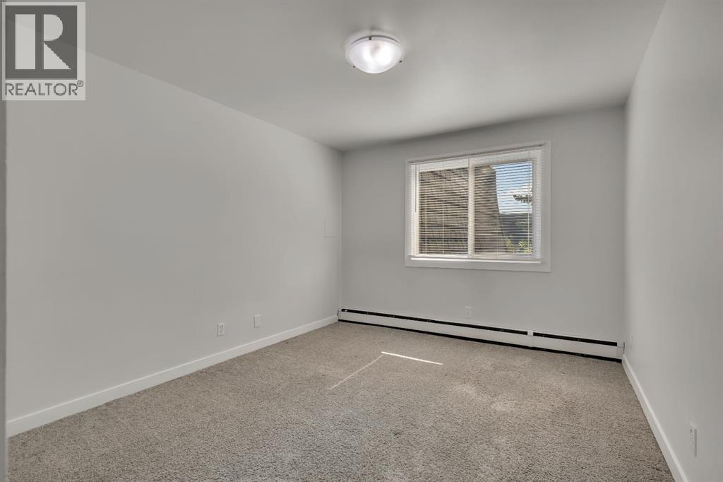 Single Family House for Sale in  C  Street NW Varsity Calgary 