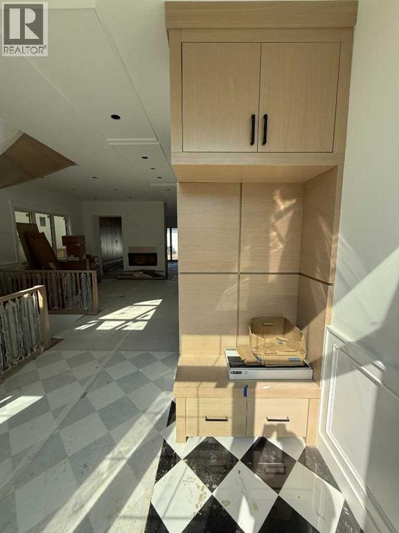 Single Family House for Sale in  Broadview Road NW West Hillhurst Calgary 