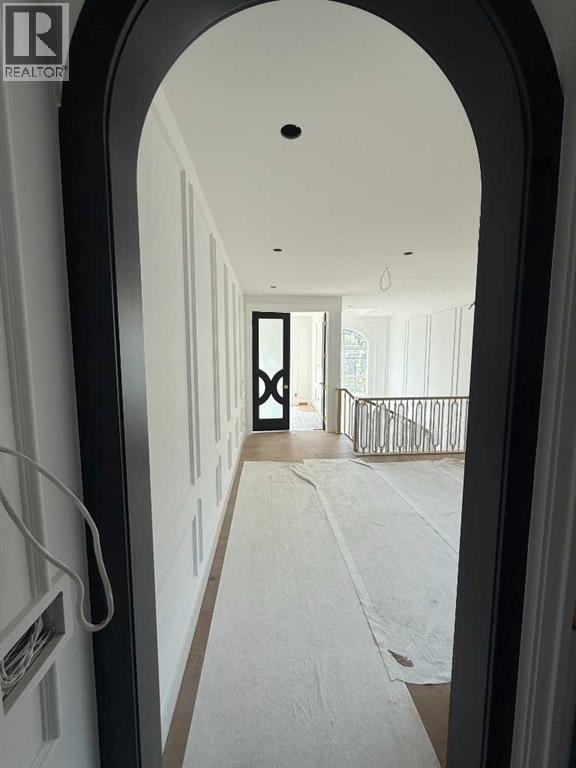 Single Family House for Sale in  Broadview Road NW West Hillhurst Calgary 