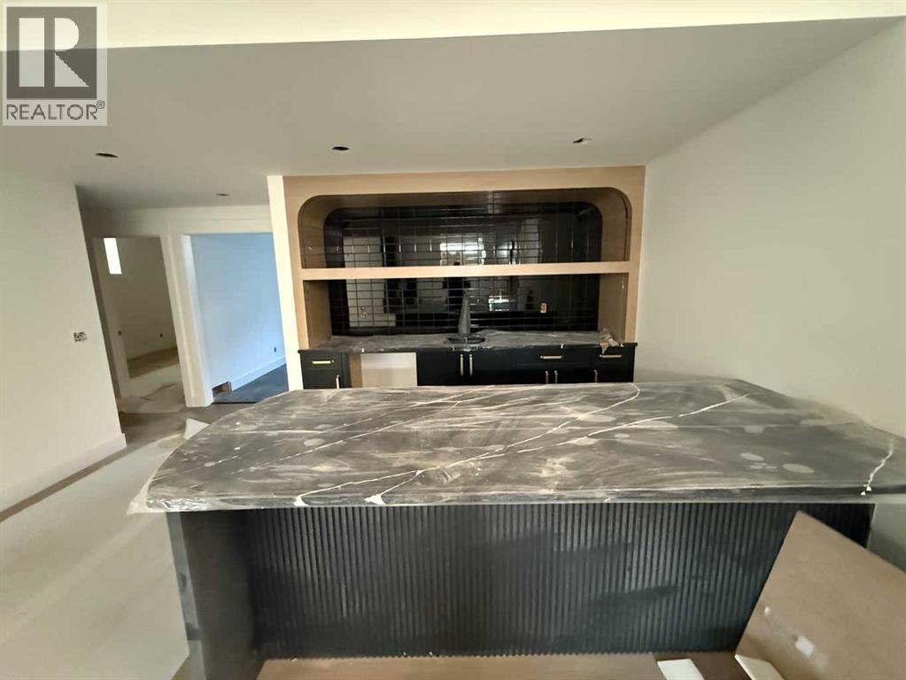 Single Family House for Sale in  Broadview Road NW West Hillhurst Calgary 