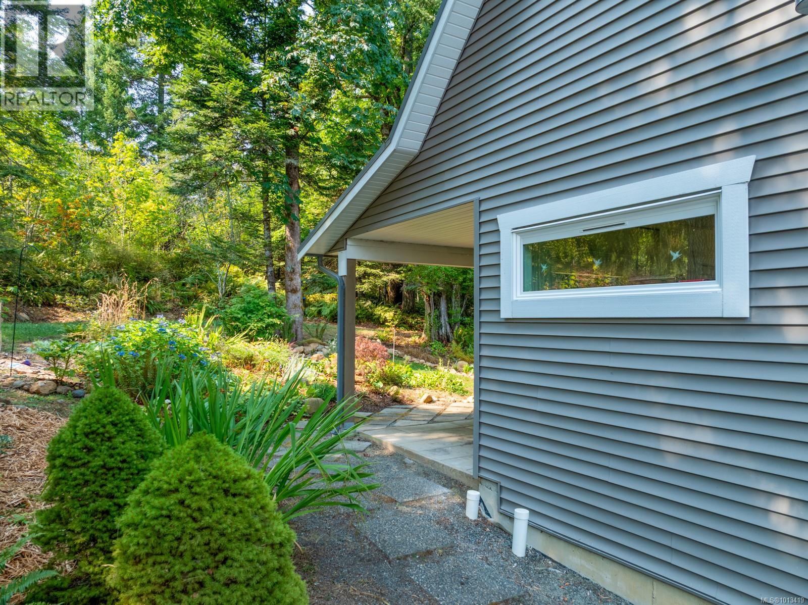 6531 Country Rd, Fanny Bay