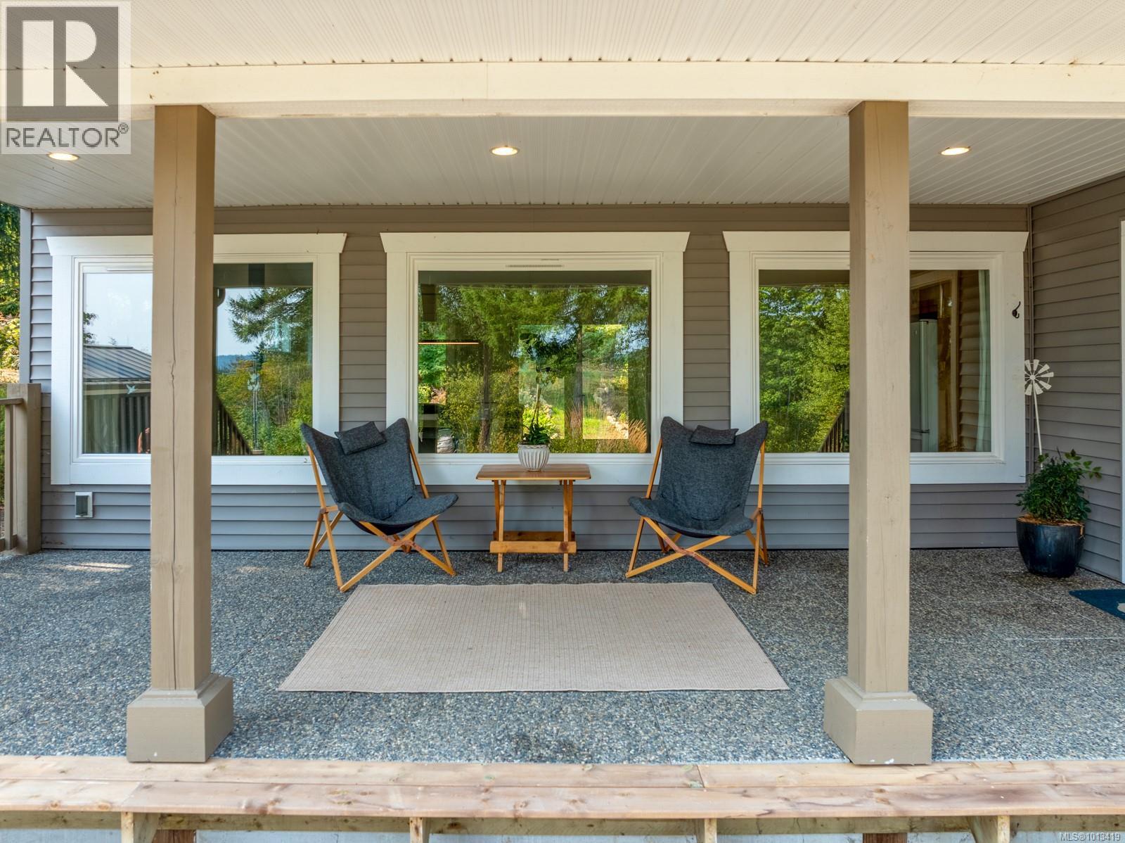 6531 Country Rd, Fanny Bay