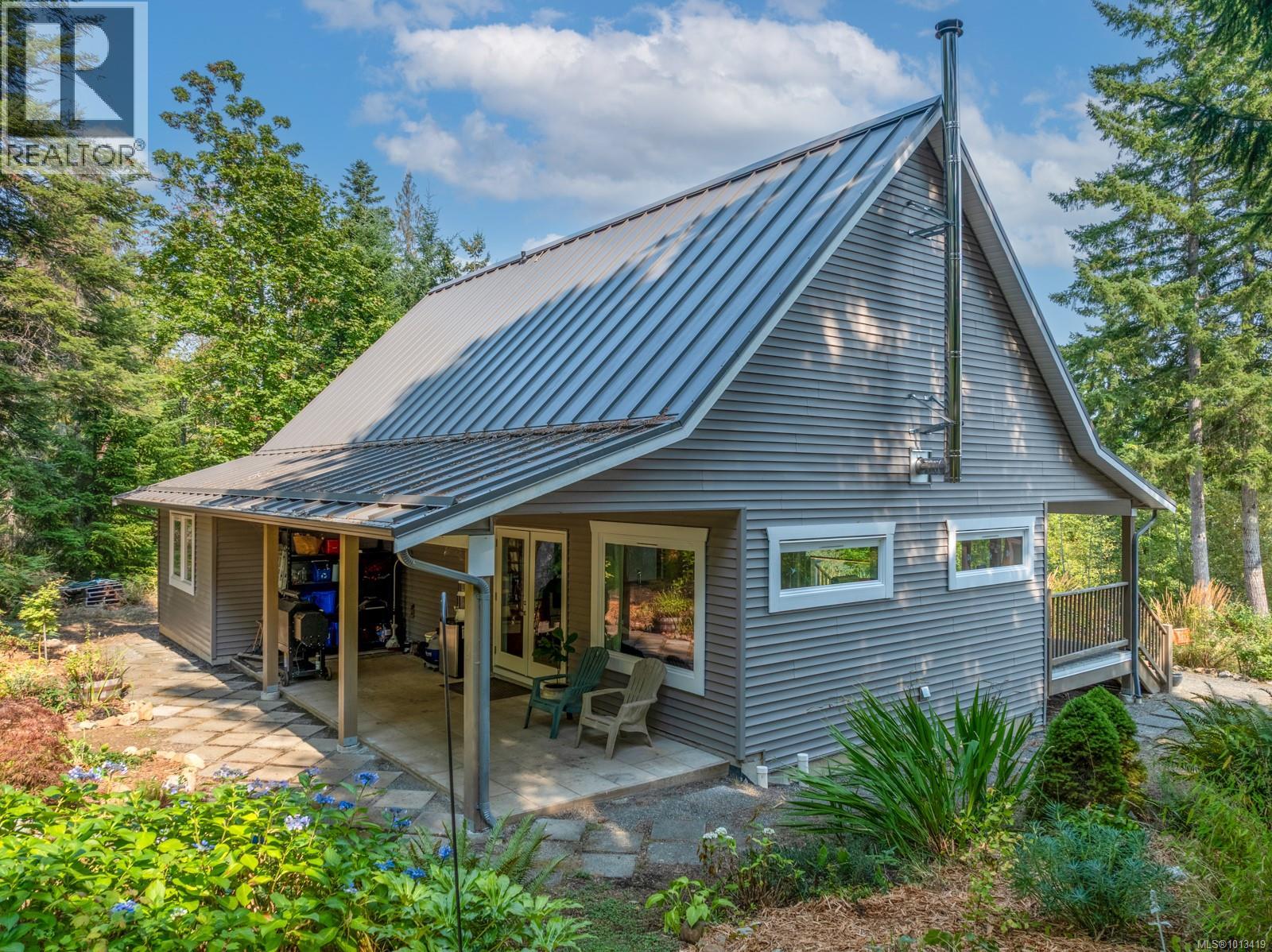 6531 Country Rd, Fanny Bay