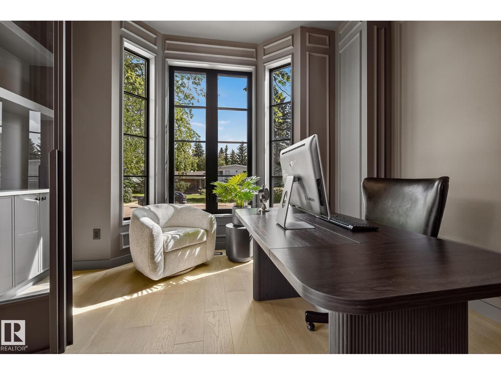 13804 85 AV NW, Edmonton