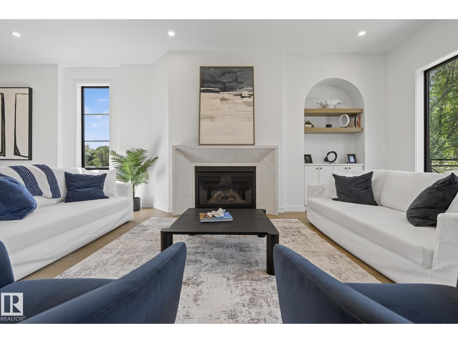 13804 85 AV NW, Edmonton