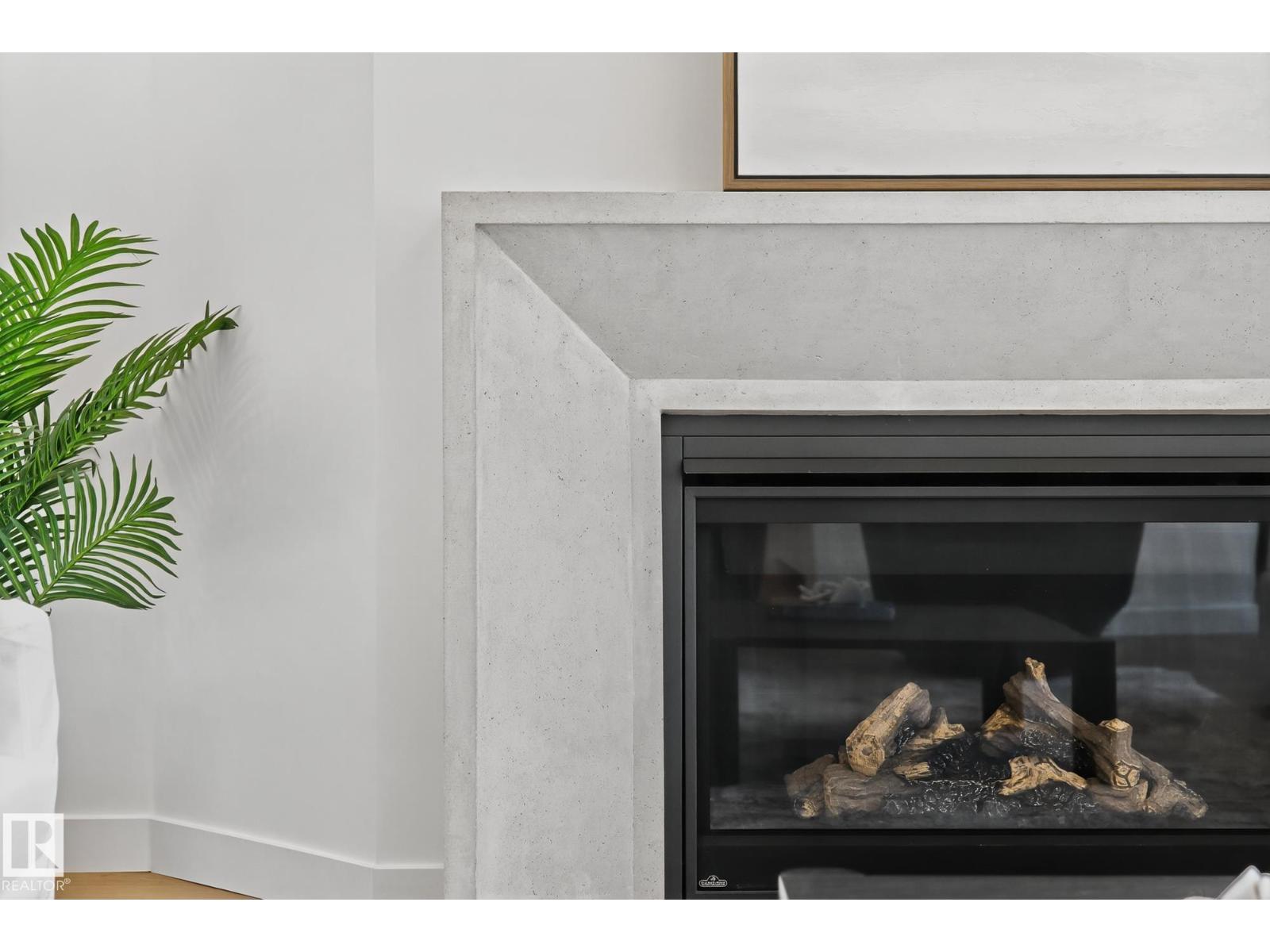 13804 85 AV NW, Edmonton