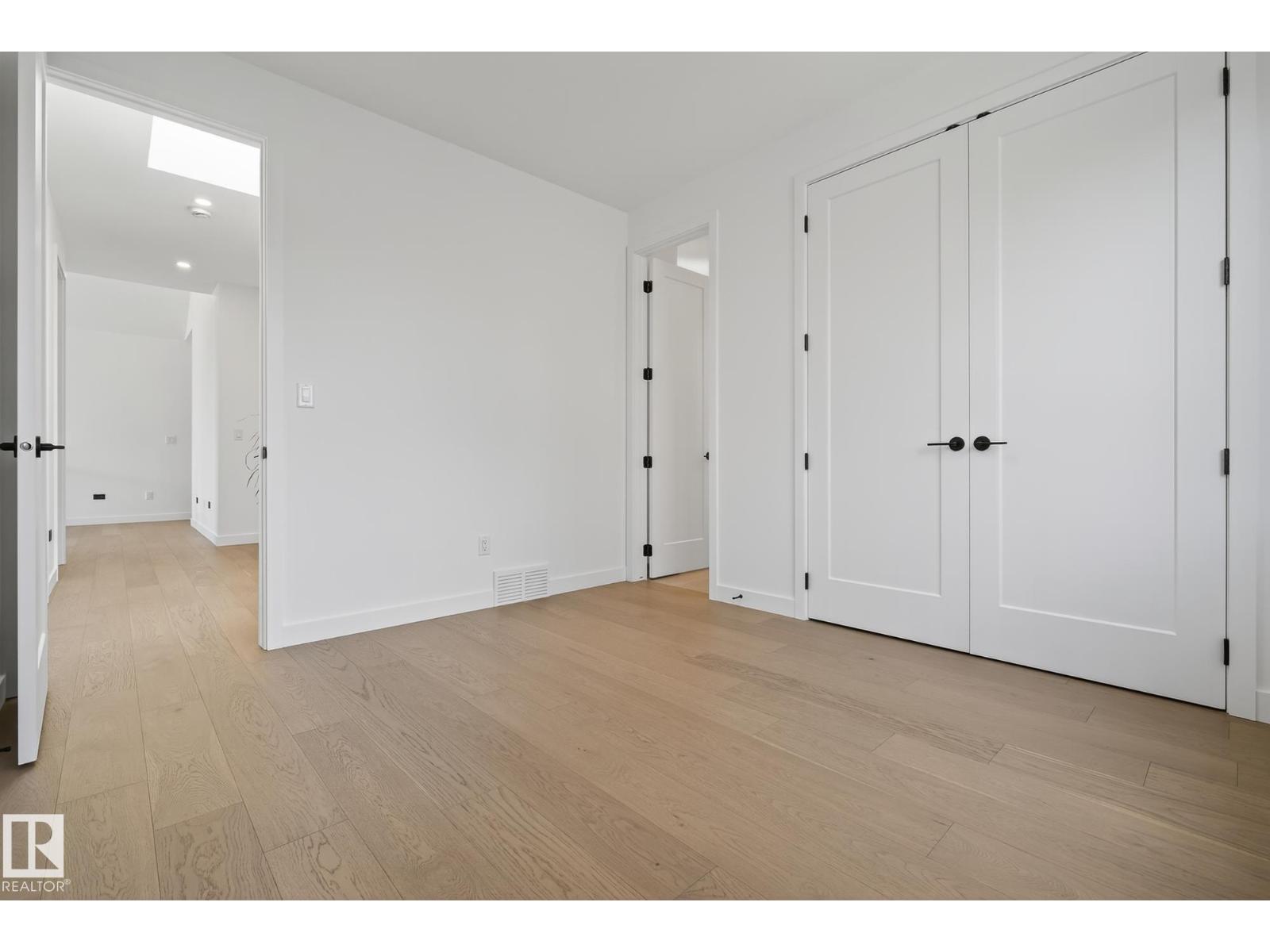 13804 85 AV NW, Edmonton