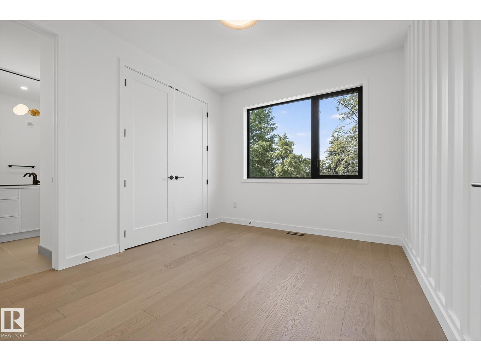 13804 85 AV NW, Edmonton