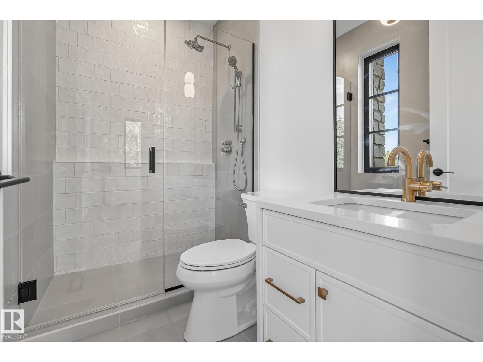 13804 85 AV NW, Edmonton