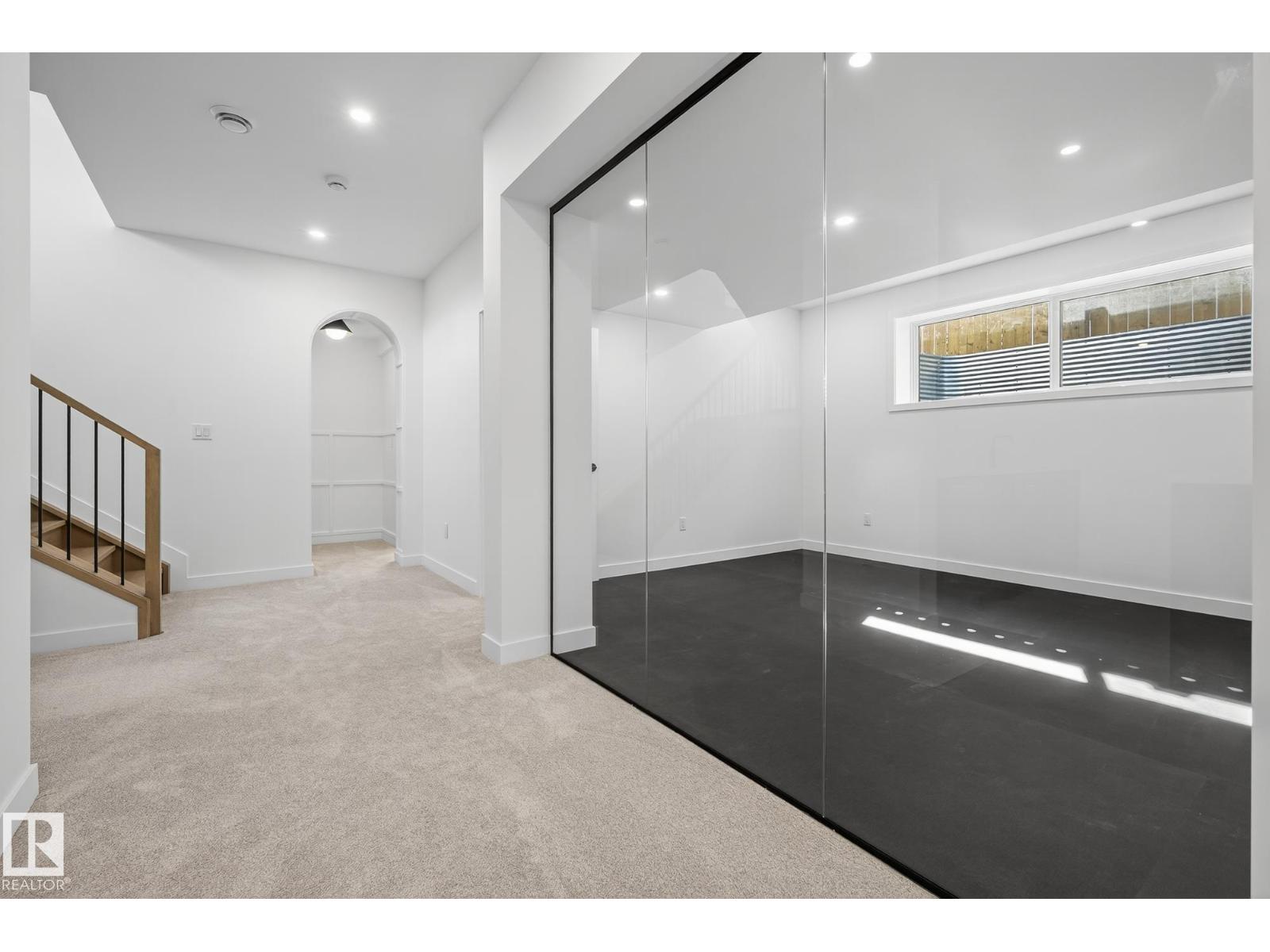 13804 85 AV NW, Edmonton