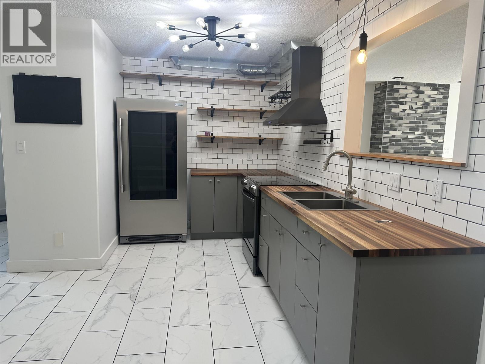 9917 115 AVENUE, Fort St. John