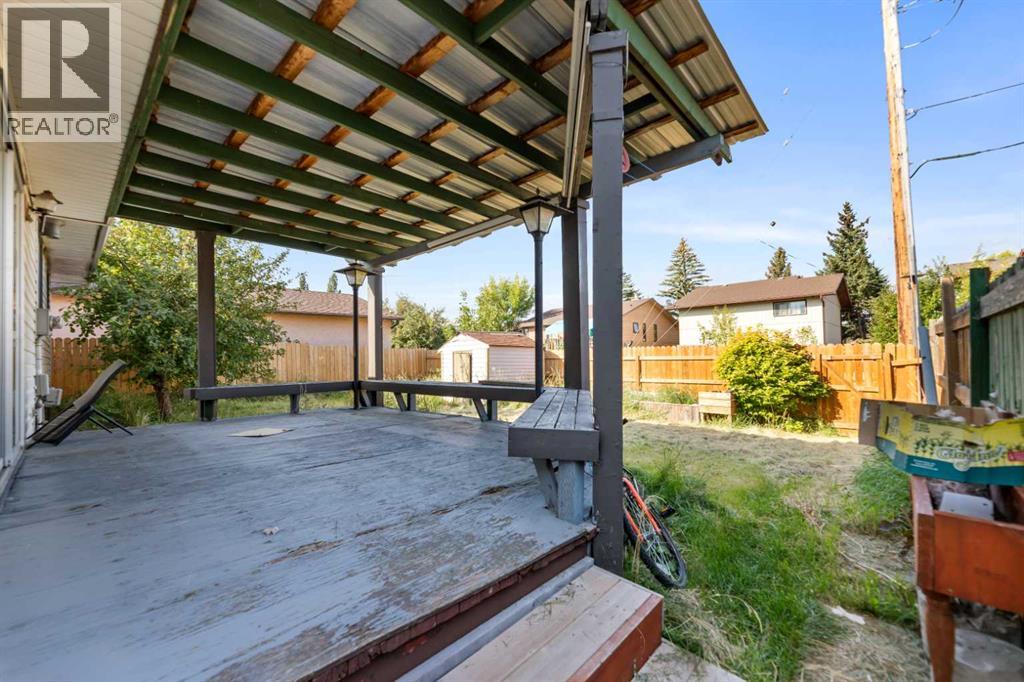 Single Family House for Sale in  Templevale Way NE Temple Calgary 