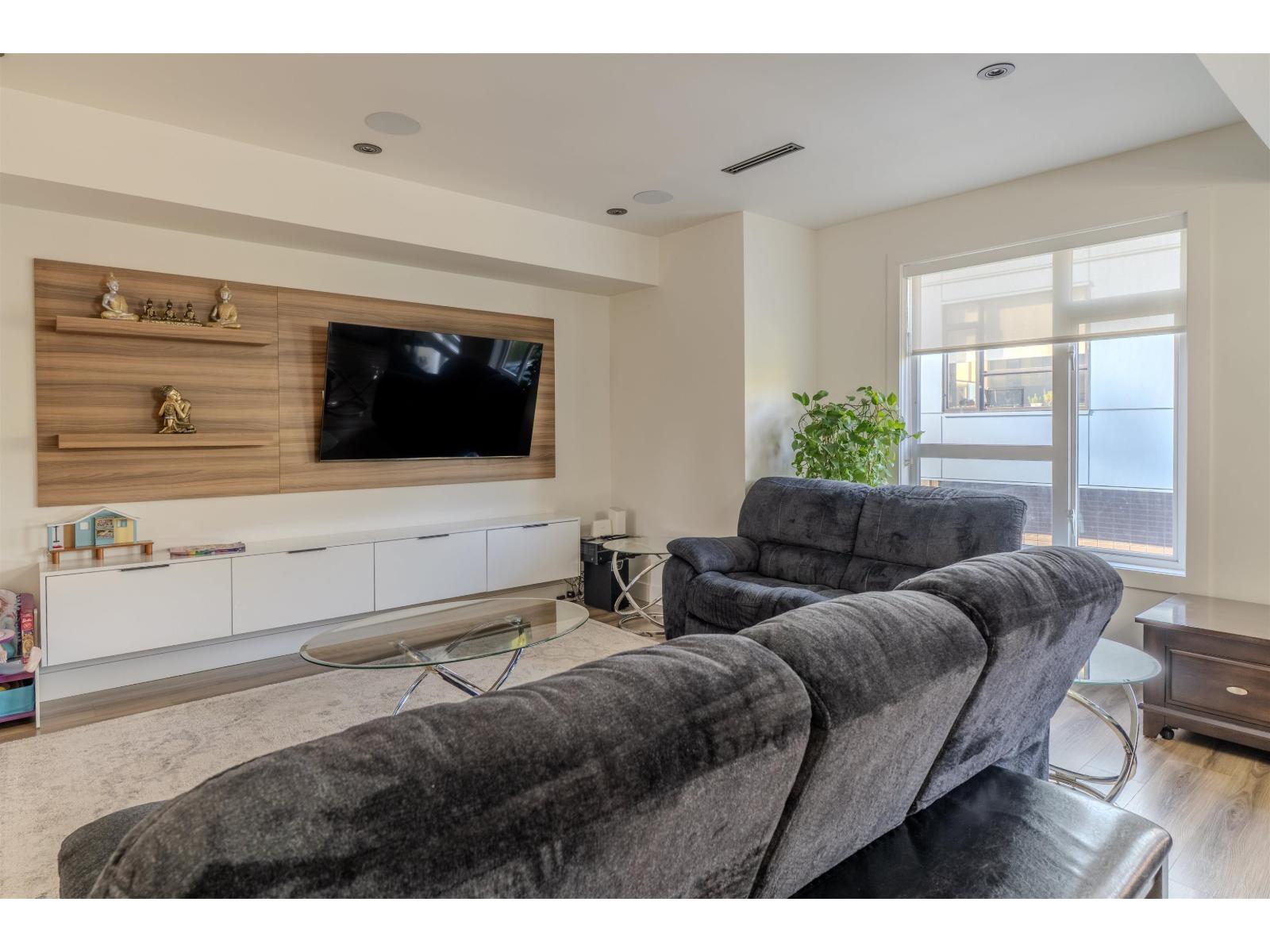 15 5858 132 STREET, Surrey