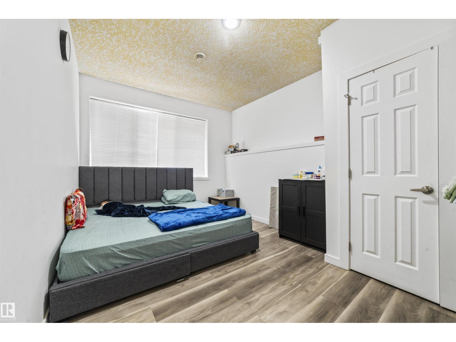 3909 49 AV, Beaumont