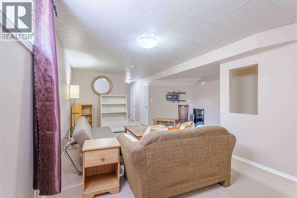 Single Family House for Sale in  Bridlecrest Road SW Bridlewood Calgary 