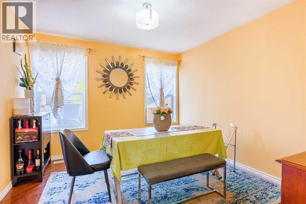 Single Family House for Sale in  Bridlecrest Road SW Bridlewood Calgary 