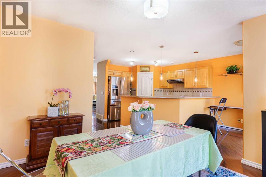 Single Family House for Sale in  Bridlecrest Road SW Bridlewood Calgary 