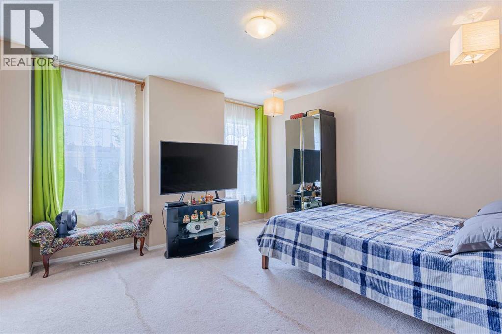 Single Family House for Sale in  Bridlecrest Road SW Bridlewood Calgary 