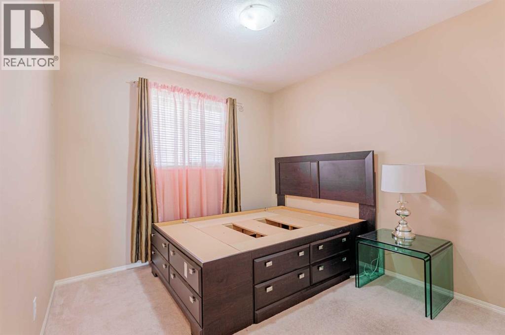 Single Family House for Sale in  Bridlecrest Road SW Bridlewood Calgary 
