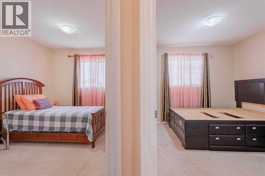 Single Family House for Sale in  Bridlecrest Road SW Bridlewood Calgary 