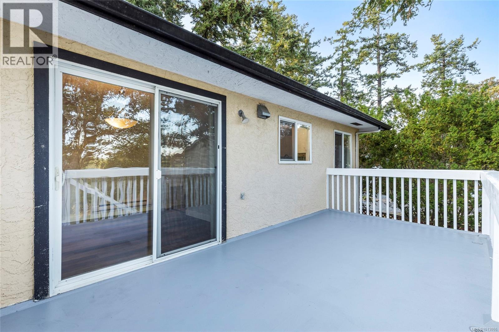  4037 Zinnia Road, Saanich