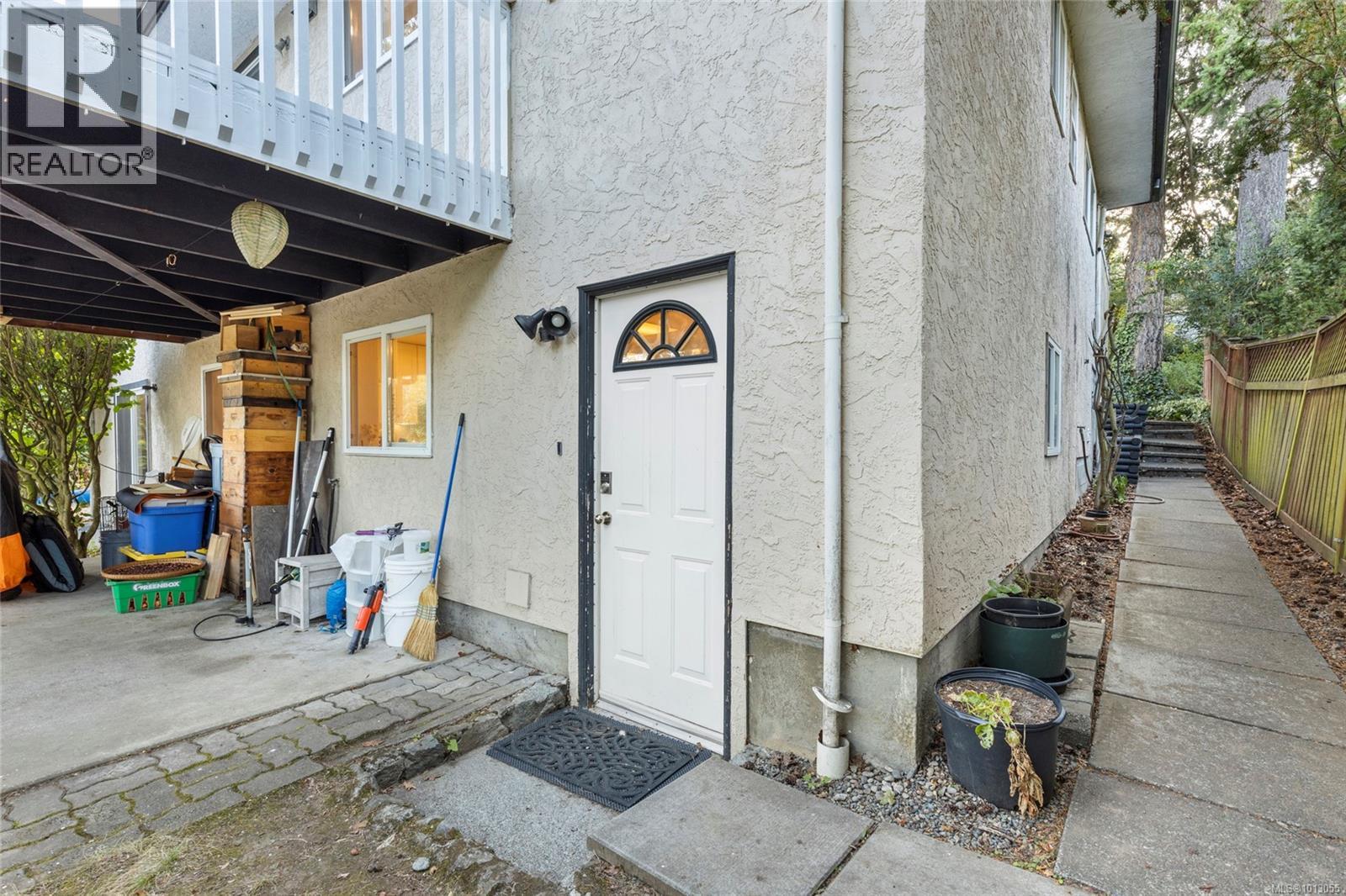  4037 Zinnia Road, Saanich