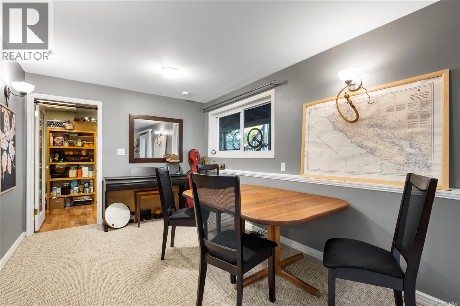  4037 Zinnia Road, Saanich