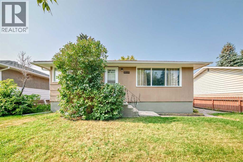 2235 42 Street SE, Calgary, Alberta