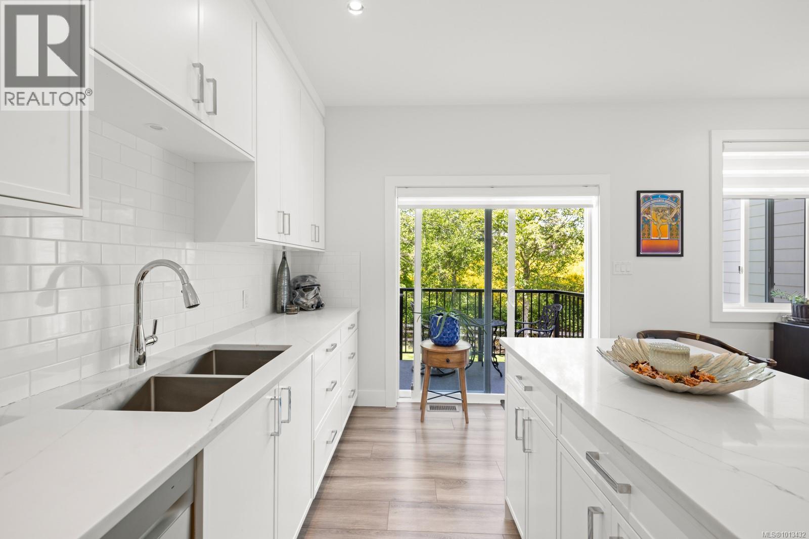  2000 Stone Hearth Lane, Sooke