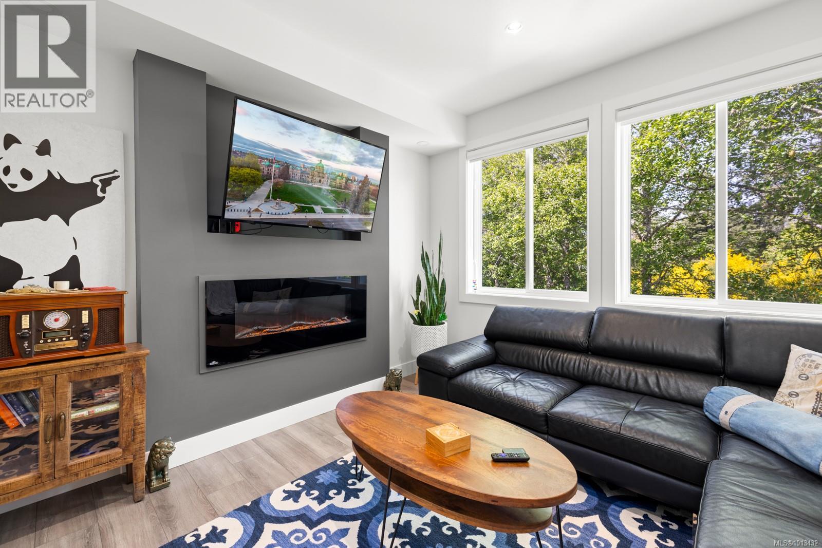  2000 Stone Hearth Lane, Sooke