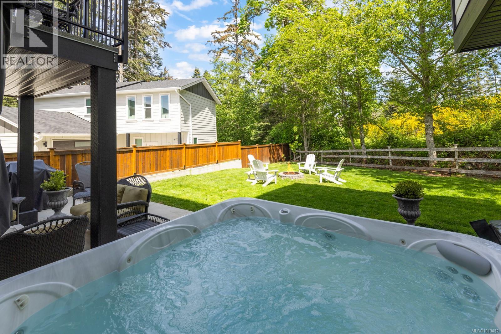  2000 Stone Hearth Lane, Sooke