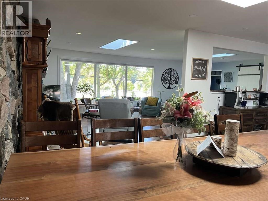 915 GOVERNORS ROAD - 20