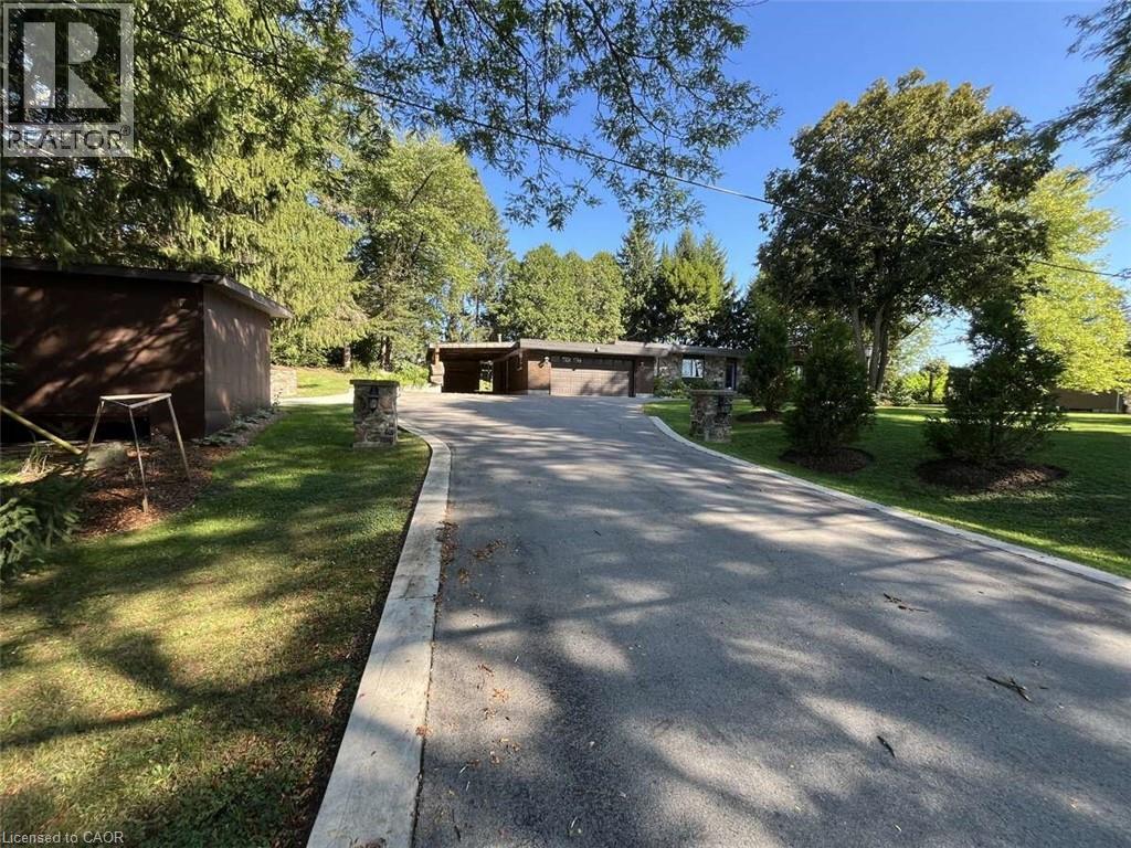 915 GOVERNORS ROAD - 1