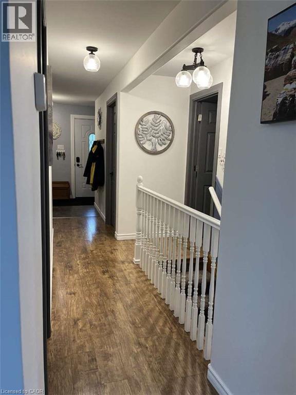 915 GOVERNORS ROAD - 26
