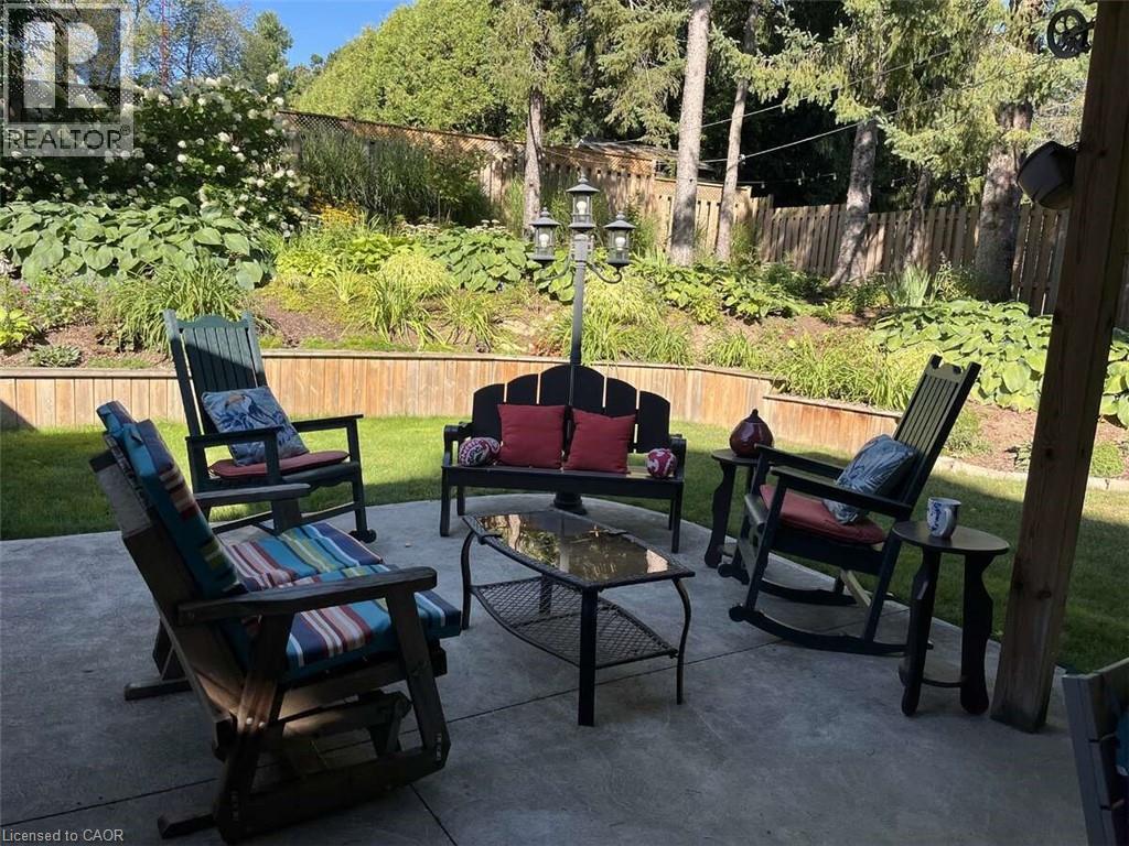 915 GOVERNORS ROAD - 9