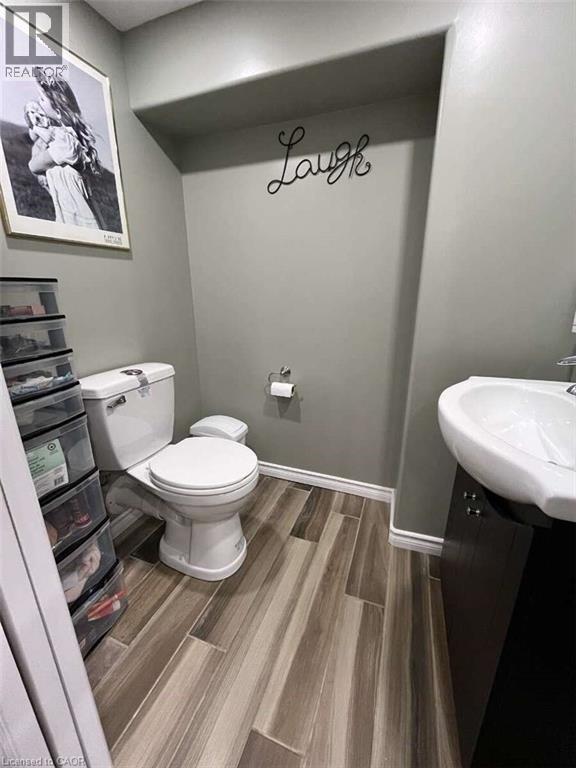 915 GOVERNORS ROAD - 41