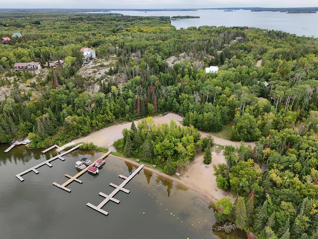 Photo 18 of 16 Henry Hudson Bay, Lac Du Bonnet MB