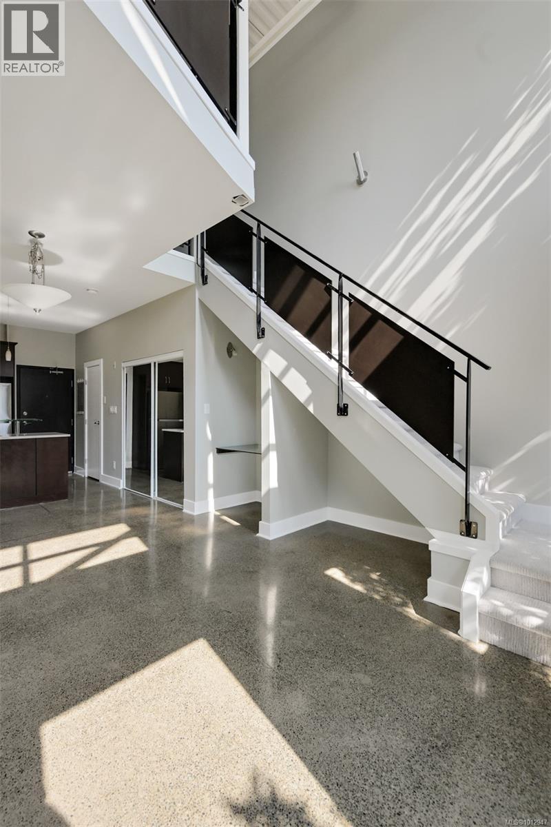 219 400 Sitkum Road, Victoria