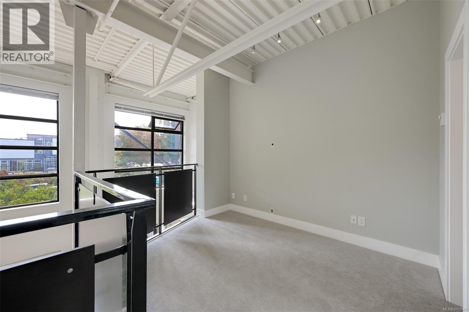 219 400 Sitkum Road, Victoria