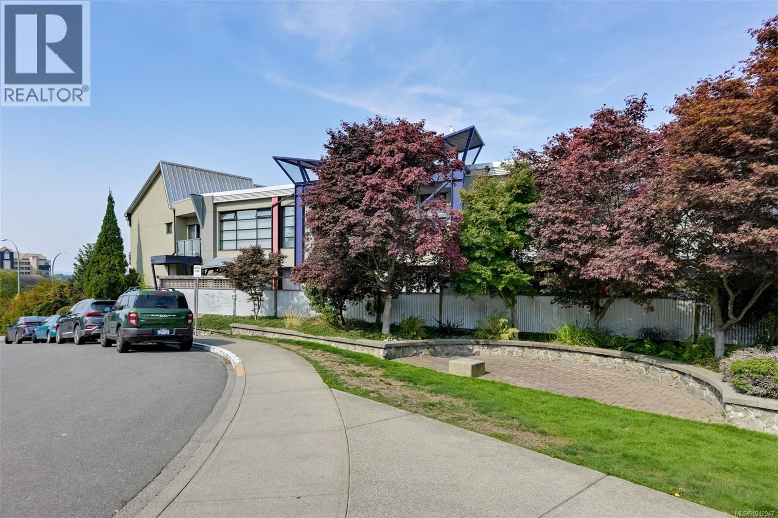 219 400 Sitkum Road, Victoria