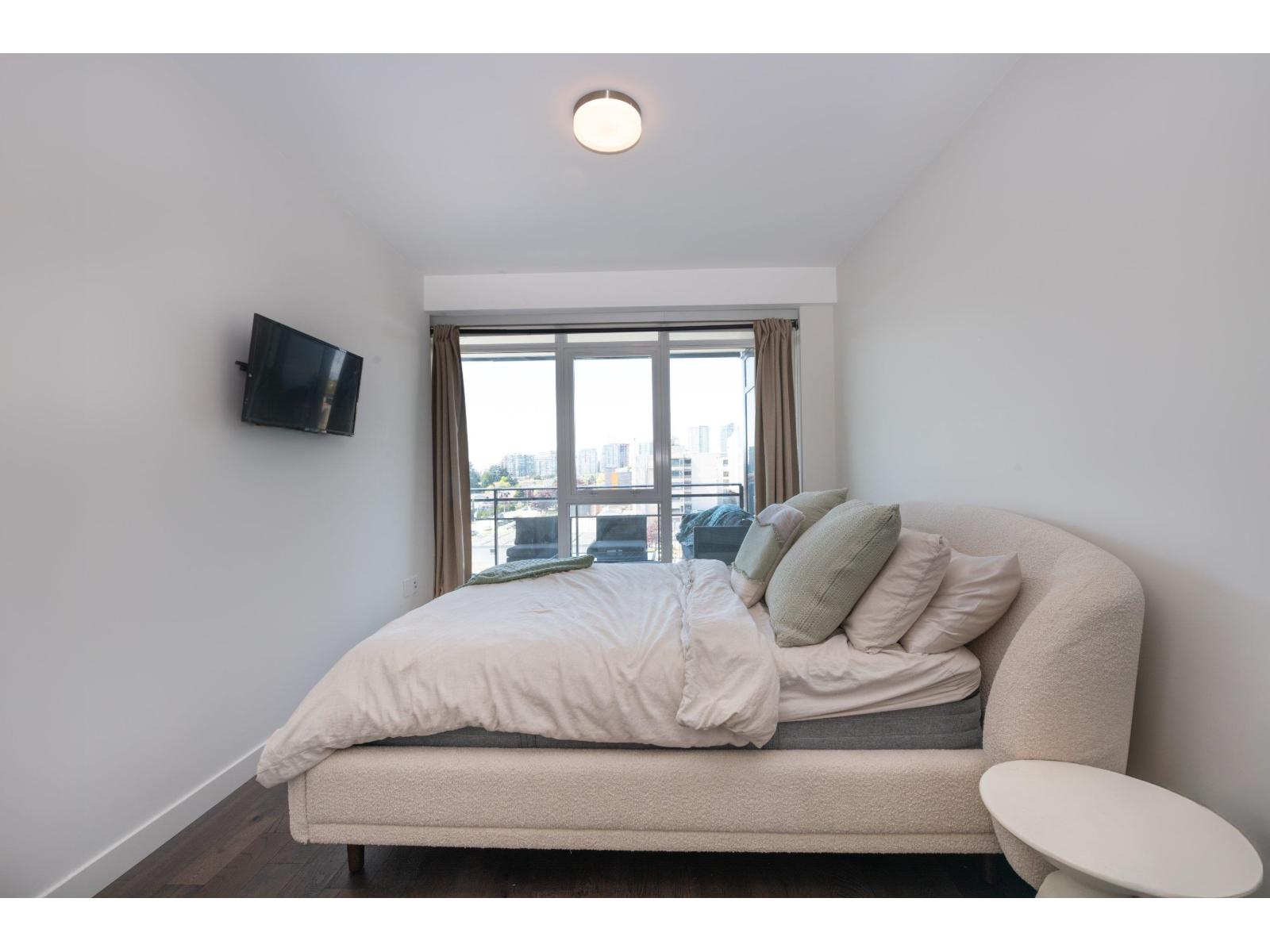 707 1526 FINLAY STREET, White Rock