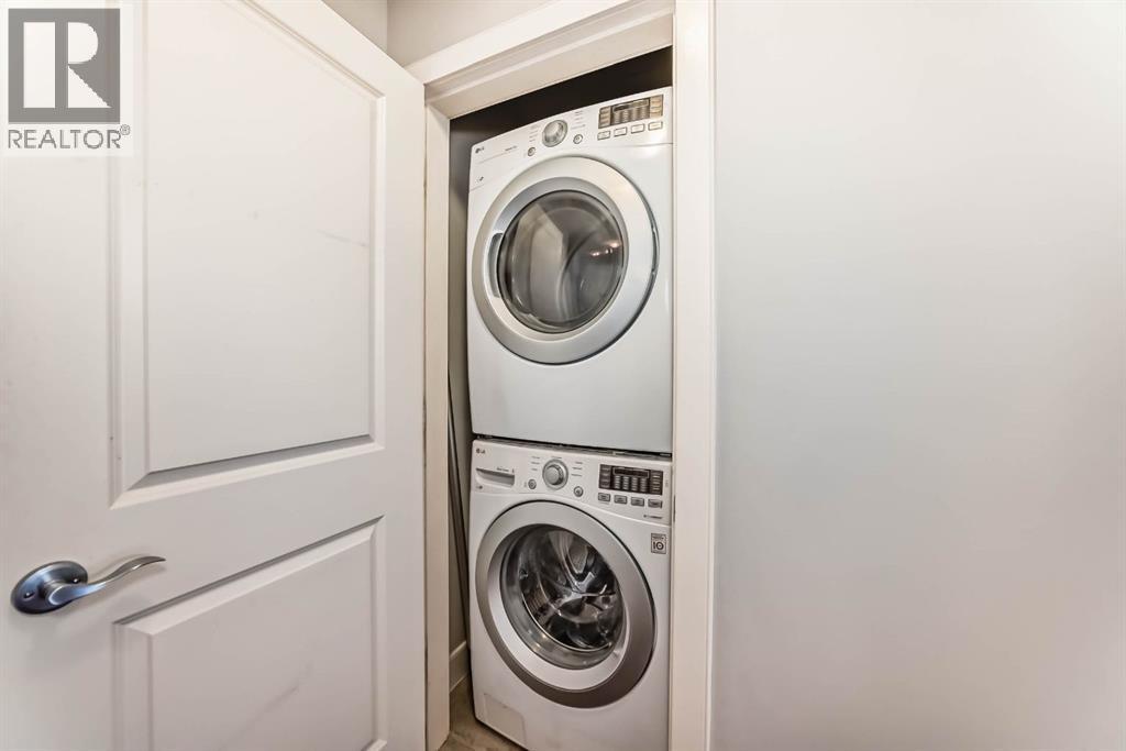 Single Family House for Sale in   Spruce Place SW Spruce Cliff Calgary 